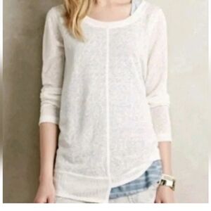 Akemi + Kin Anthropologie Heathered White Ezri Long Sleeve Asymmetrical Sweater